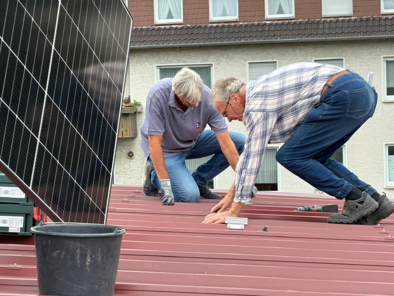 Ein weiteres Dach wird belegt